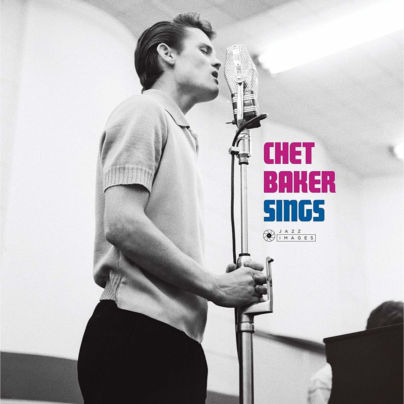 Picture of Chet Baker - Sings (Gatefold Packaging. Photographs By William Claxton)