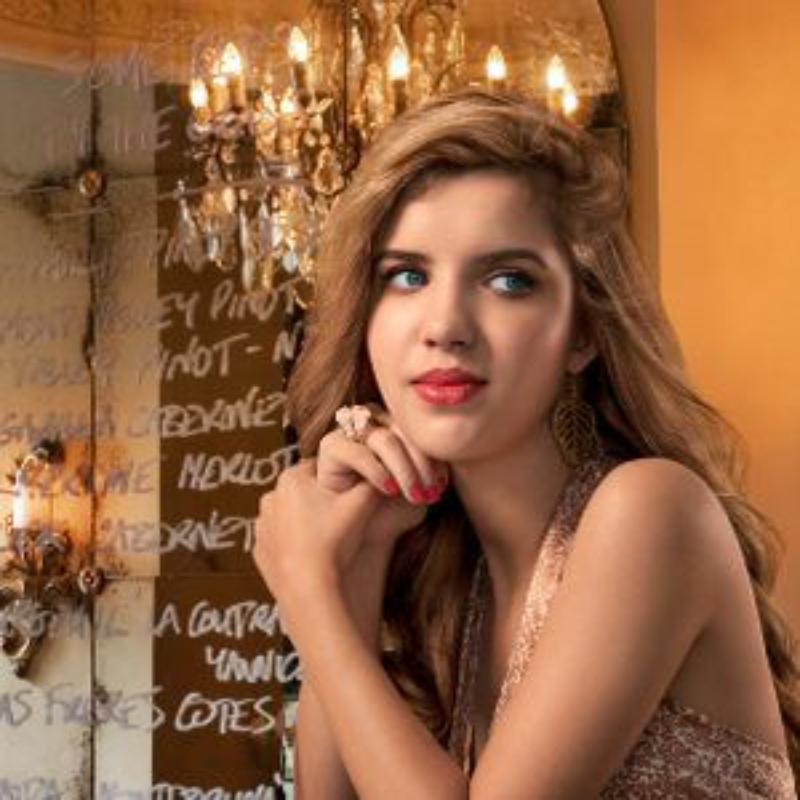 Picture of Rachael Leahcar - Romantique