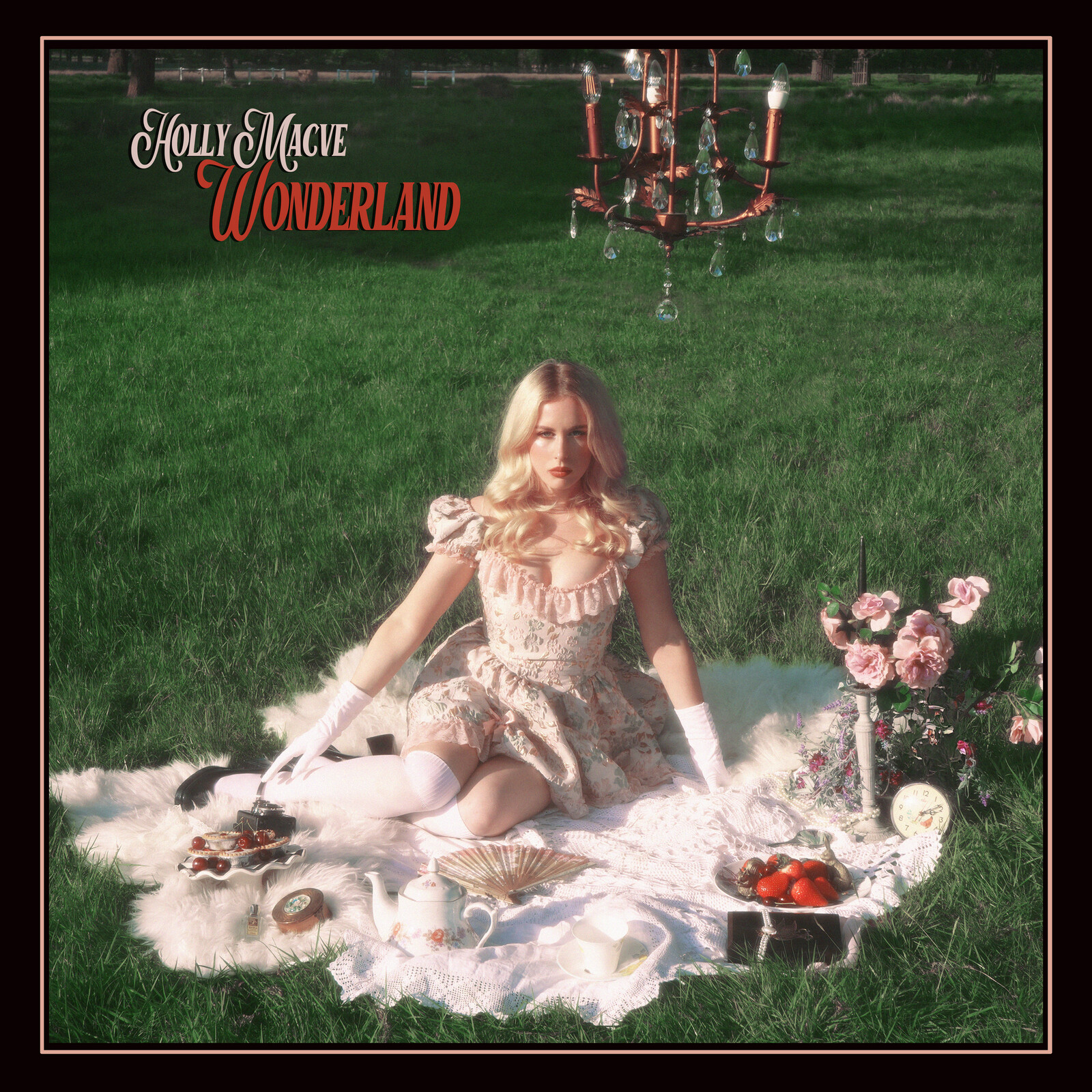 Picture of Holly Macve - Wonderland