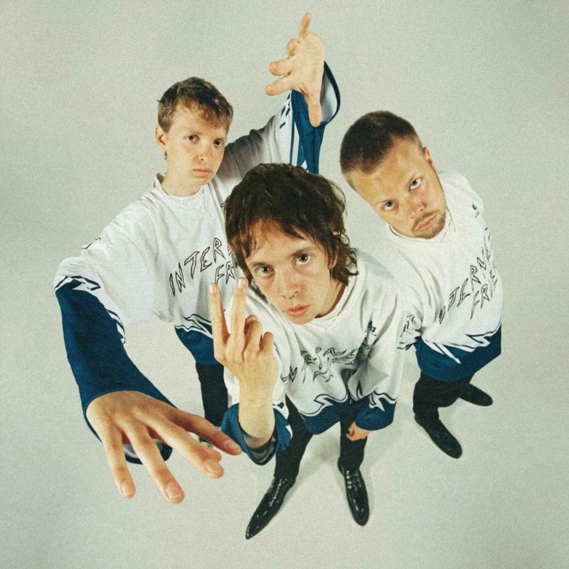 Picture of Internet Friends - Dressed to Kill